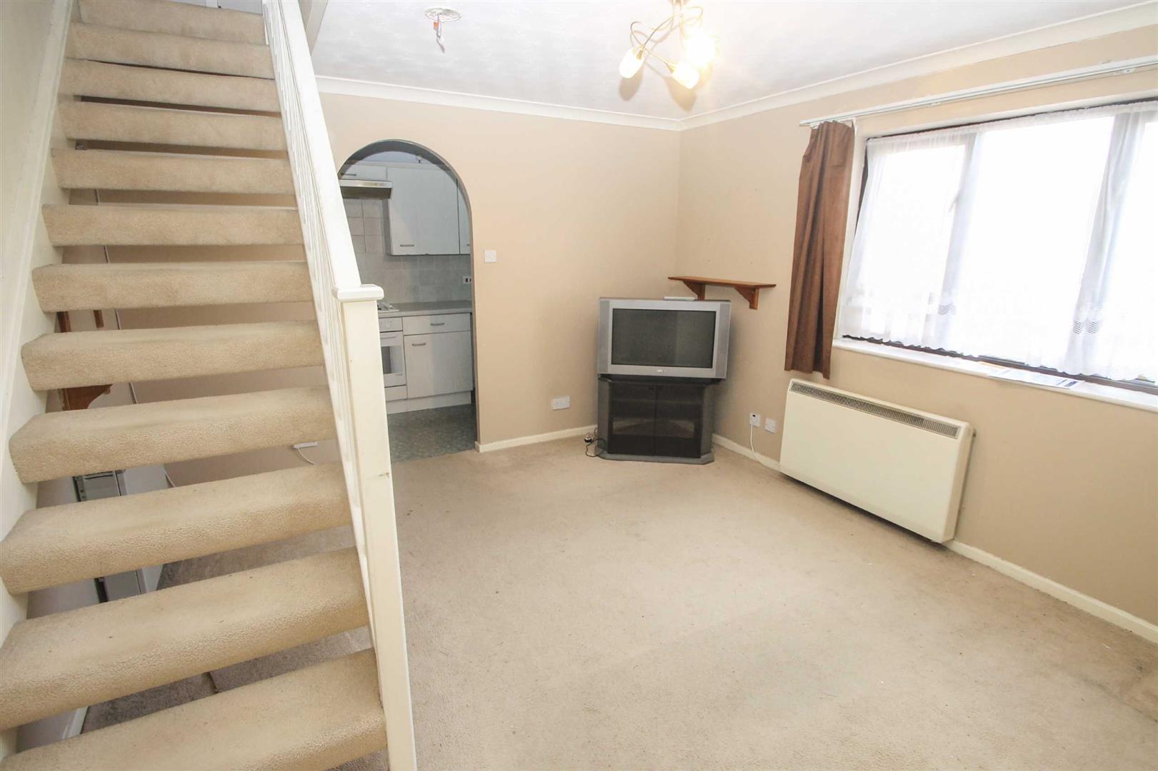 1 bed property in Burano Grove, Milton Keynes